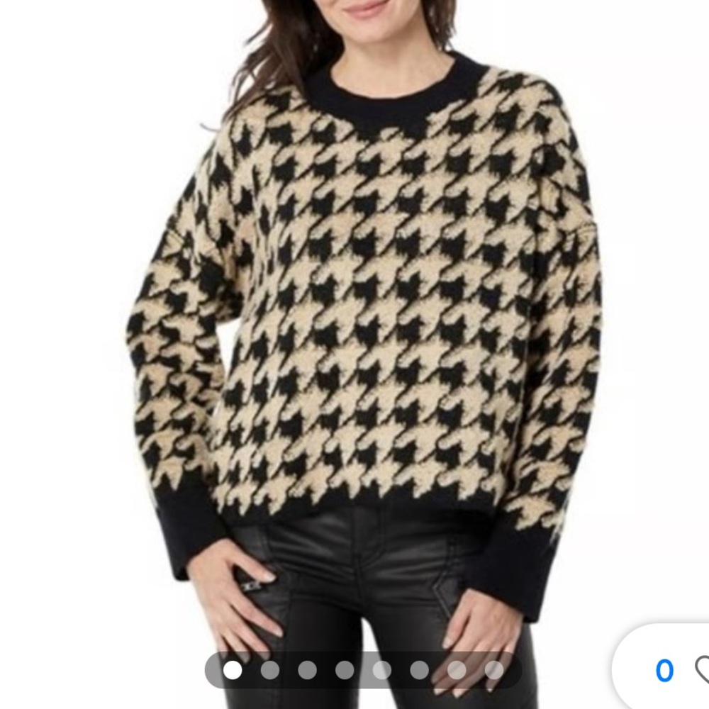 Max Studio Houndstooth Sweater Women Medium Tan Black Fuzzy Knit Cropped A709594